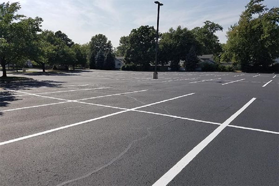 Parking Lot Power Washing and Other Facelifts to Give Your Business This Spring